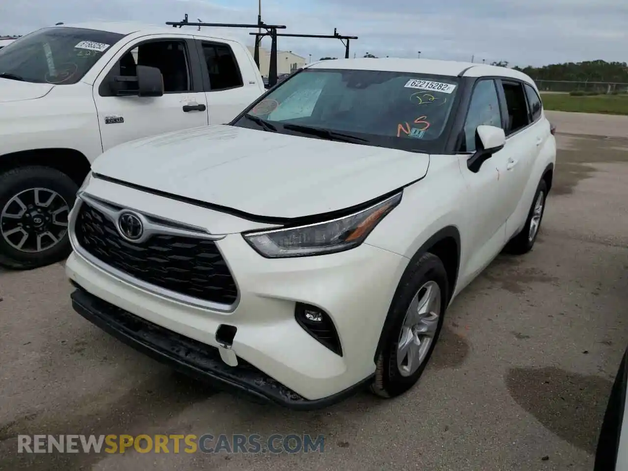 2 Photograph of a damaged car 5TDZZRAH8MS532184 TOYOTA HIGHLANDER 2021