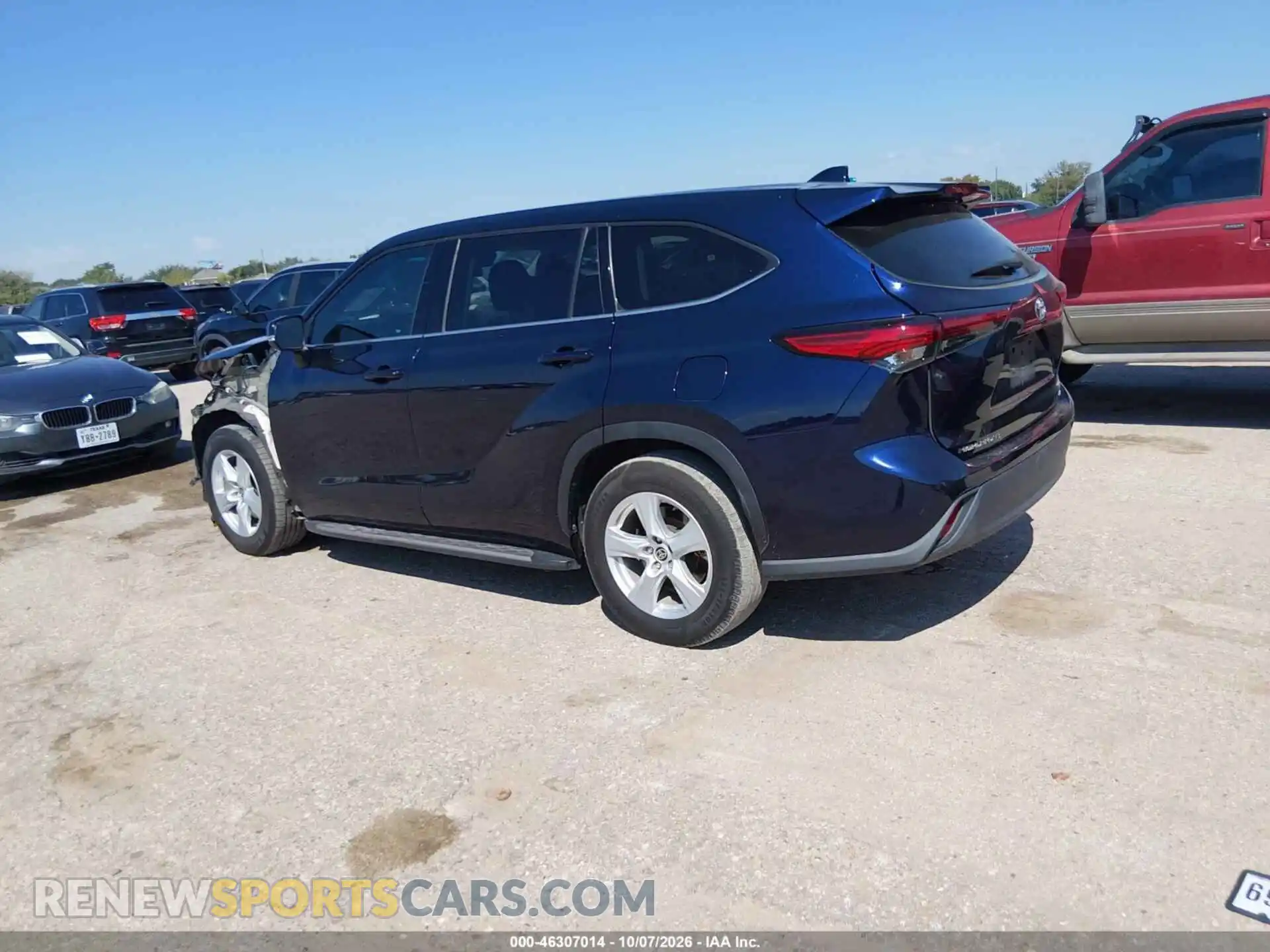 3 fotografías del automóvil dañado 5TDZZRAH9MS072226 TOYOTA HIGHLANDER 2021