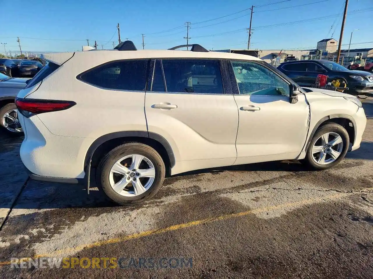 3 Фотография поврежденного автомобиля 5TDZZRAH9MS525499 TOYOTA HIGHLANDER 2021