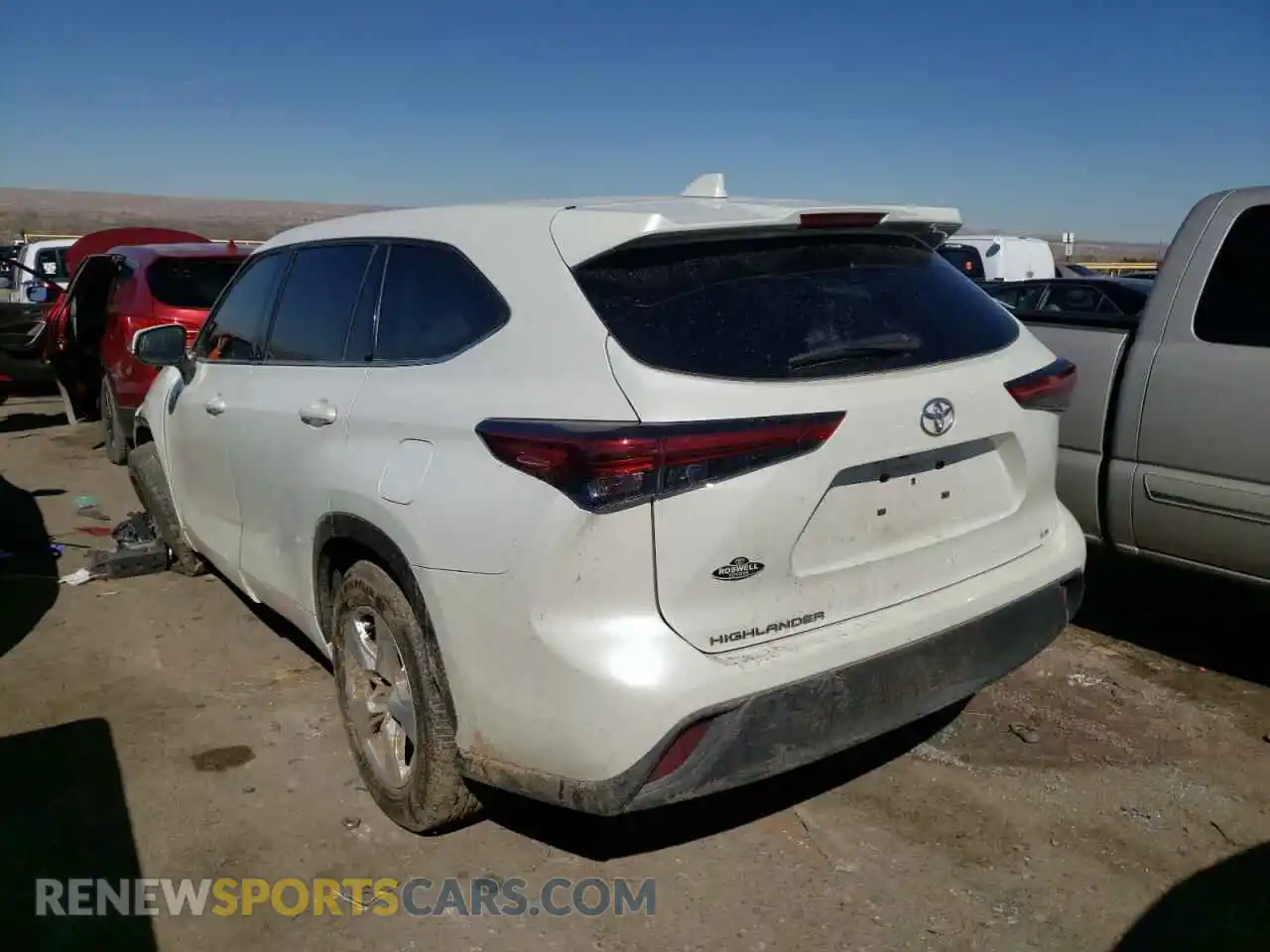3 Photograph of a damaged car 5TDZZRAHXMS515337 TOYOTA HIGHLANDER 2021