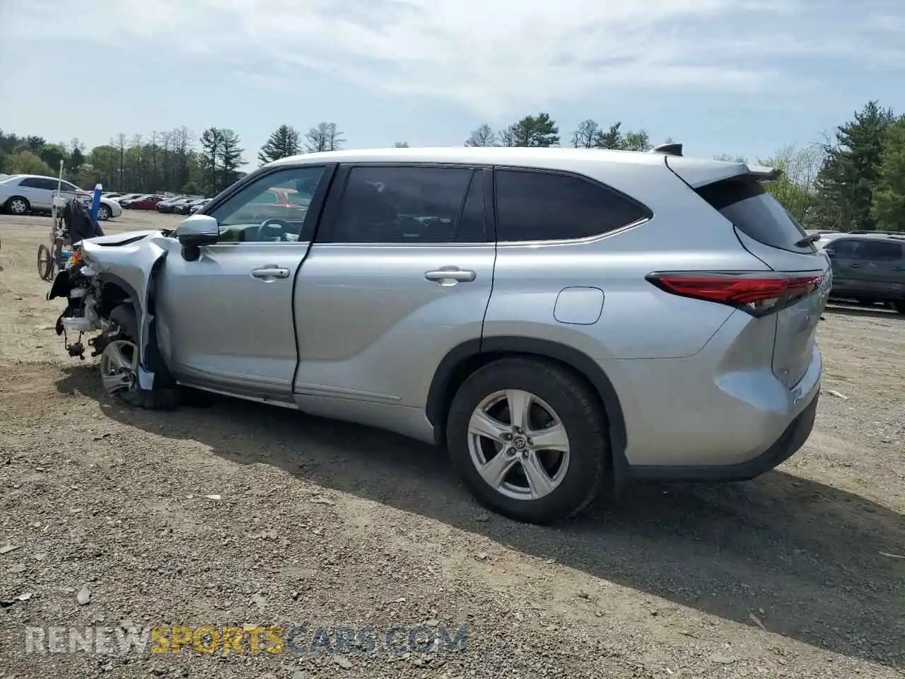 2 Photograph of a damaged car 5TDBZRBH2NS565408 TOYOTA HIGHLANDER 2022