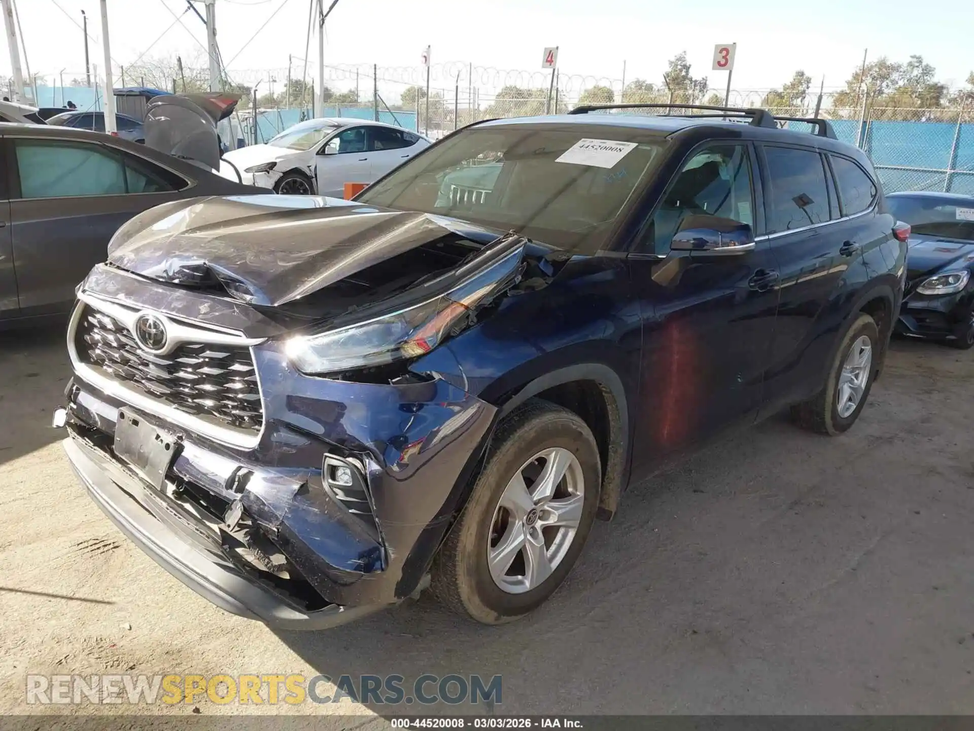 2 Photograph of a damaged car 5TDBZRBH6NS584236 TOYOTA HIGHLANDER 2022