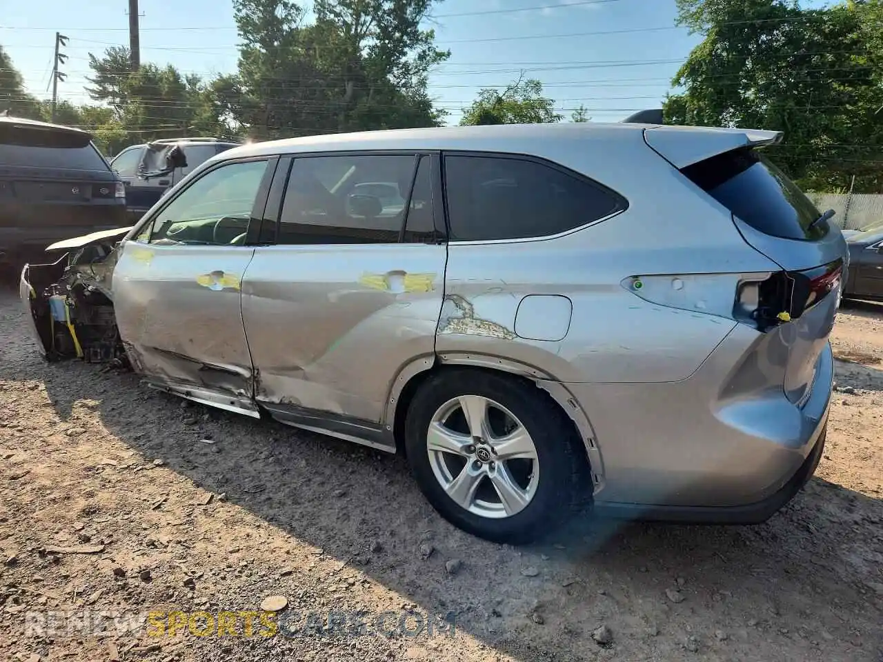 2 Photograph of a damaged car 5TDBZRBH8NS183643 TOYOTA HIGHLANDER 2022