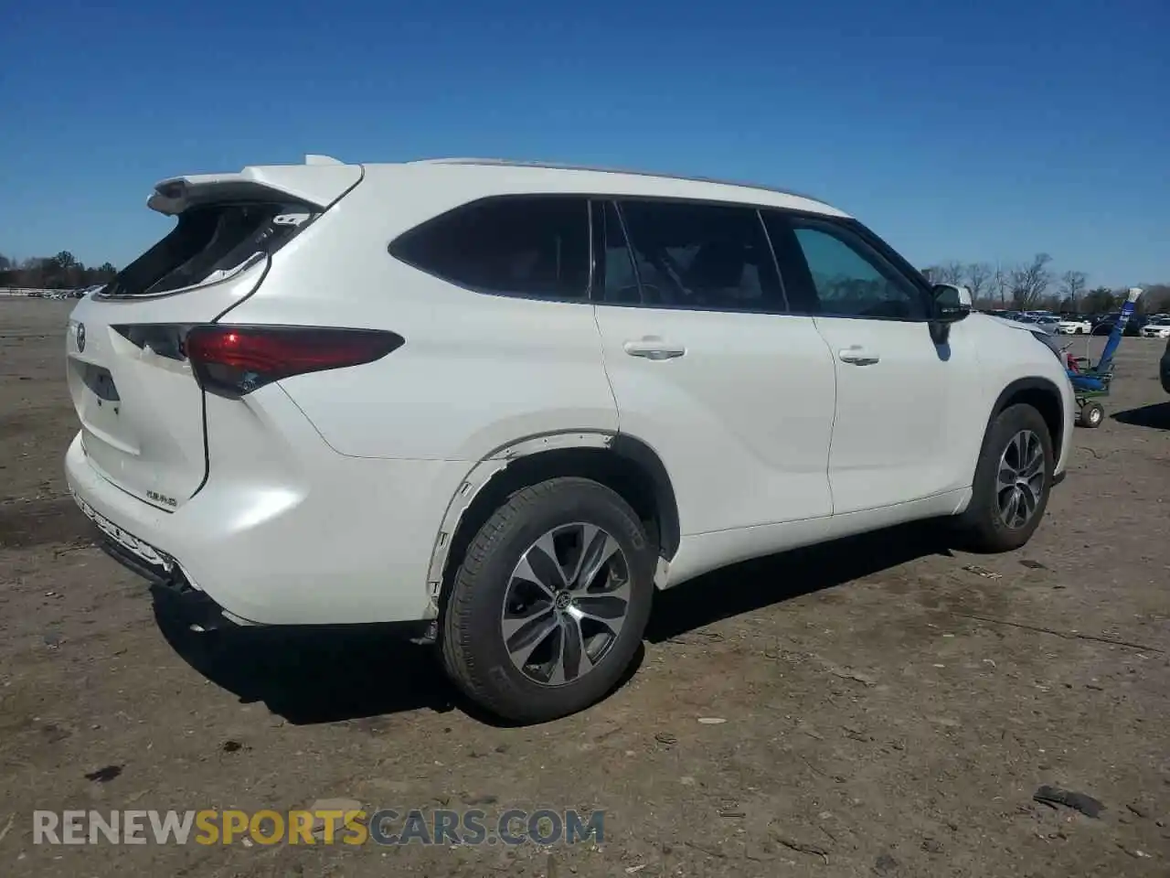 3 fotografías del automóvil dañado 5TDGZRBH2NS573577 TOYOTA HIGHLANDER 2022
