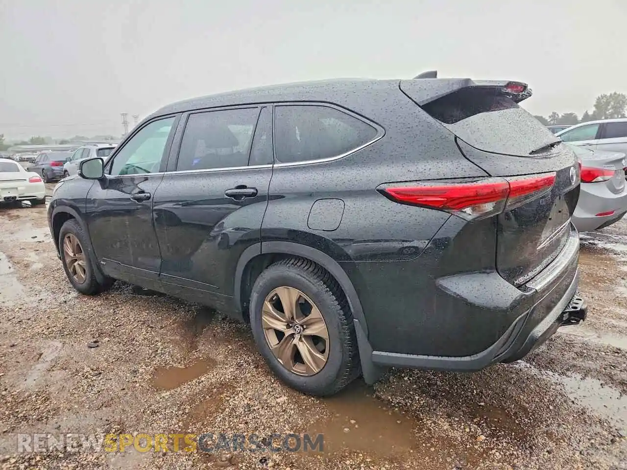 2 Photograph of a damaged car 5TDABRCH6PS112605 TOYOTA HIGHLANDER 2023