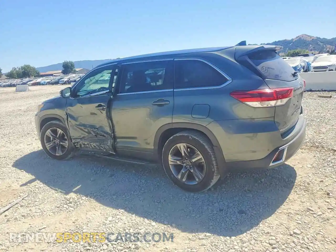 2 Photograph of a damaged car 5TDDZRFH2JS862580 TOYOTA HIGHLANDER 2023