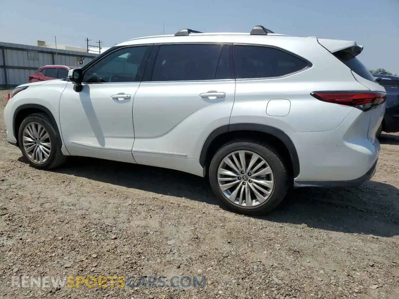 2 Photograph of a damaged car 5TDFARAH8PS524083 TOYOTA HIGHLANDER 2023