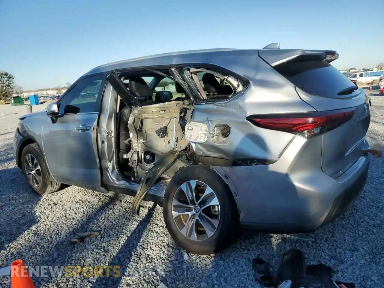 2 Photograph of a damaged car 5TDKDRAH0PS504447 TOYOTA HIGHLANDER 2023