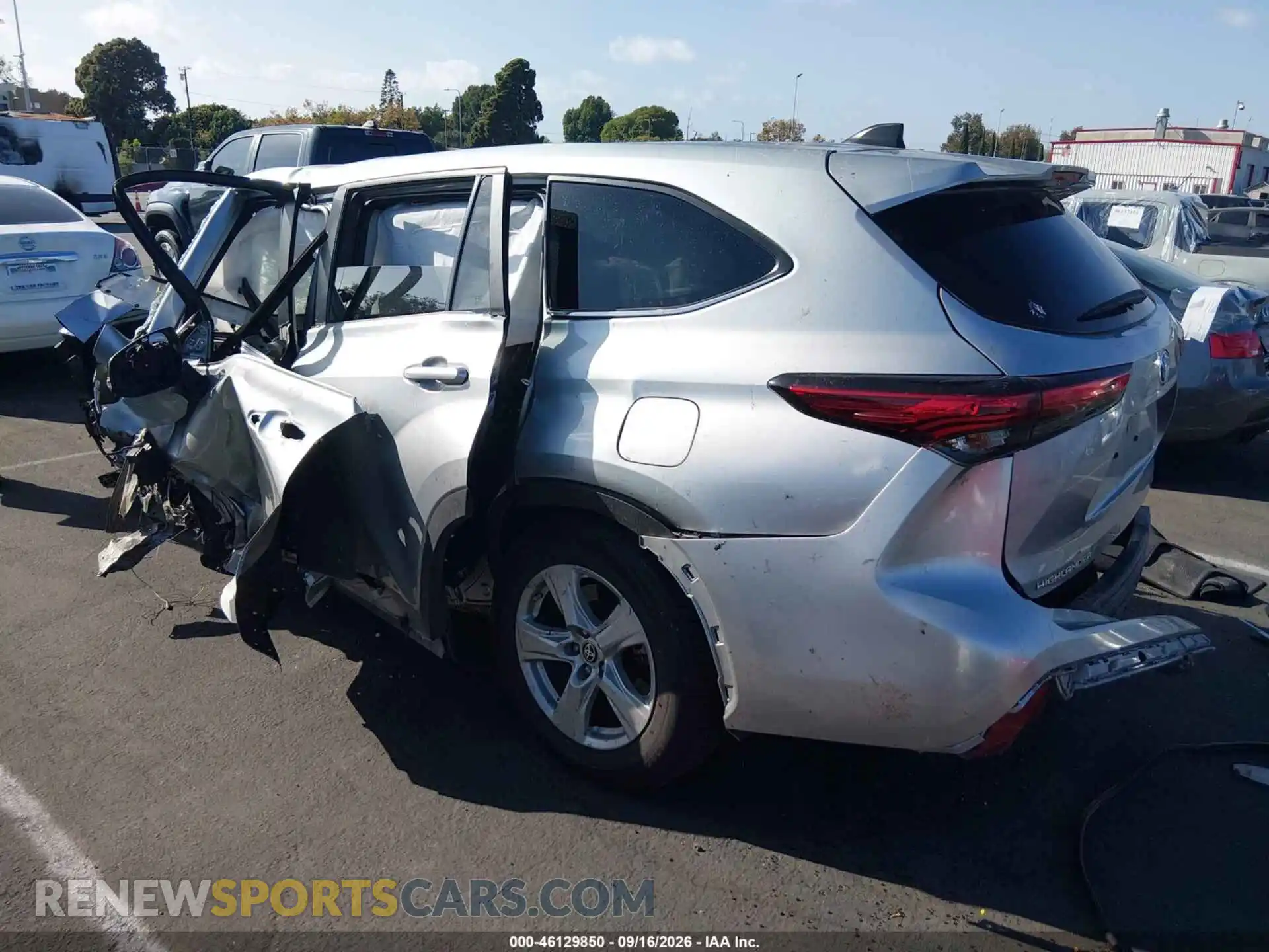 3 fotografías del automóvil dañado 5TDKDRAH1PS502044 TOYOTA HIGHLANDER 2023