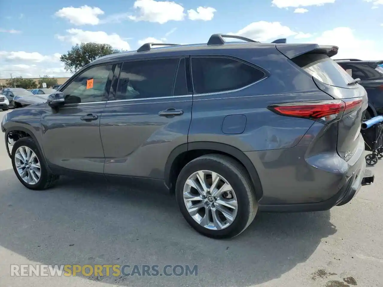 2 Photograph of a damaged car 5TDKDRAH2PS021820 TOYOTA HIGHLANDER 2023