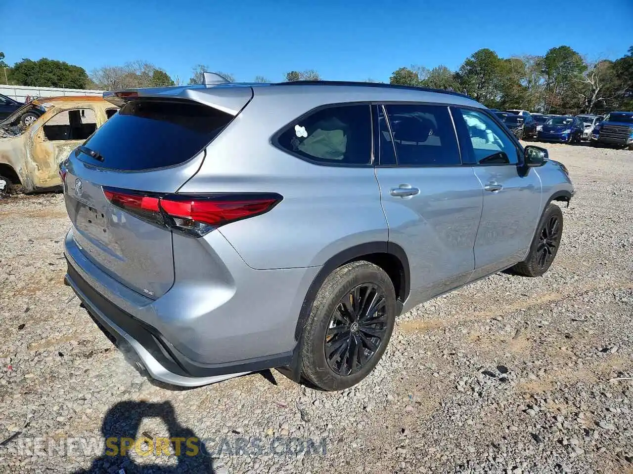 3 Photograph of a damaged car 5TDKDRAH2PS508788 TOYOTA HIGHLANDER 2023