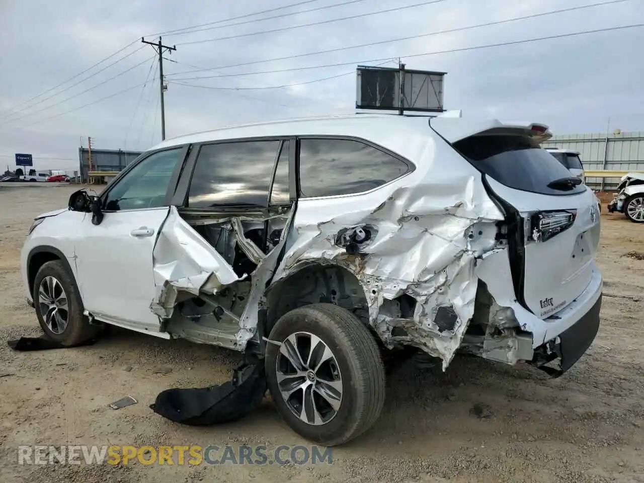2 Photograph of a damaged car 5TDKDRAH3PS521663 TOYOTA HIGHLANDER 2023