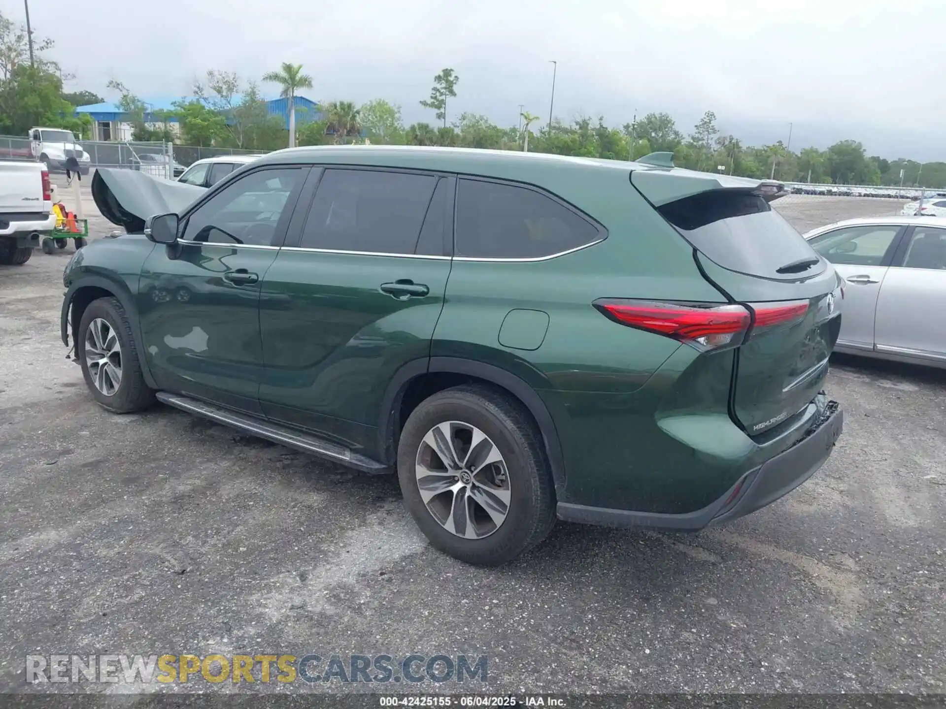 3 fotografías del automóvil dañado 5TDKDRAH6PS505411 TOYOTA HIGHLANDER 2023