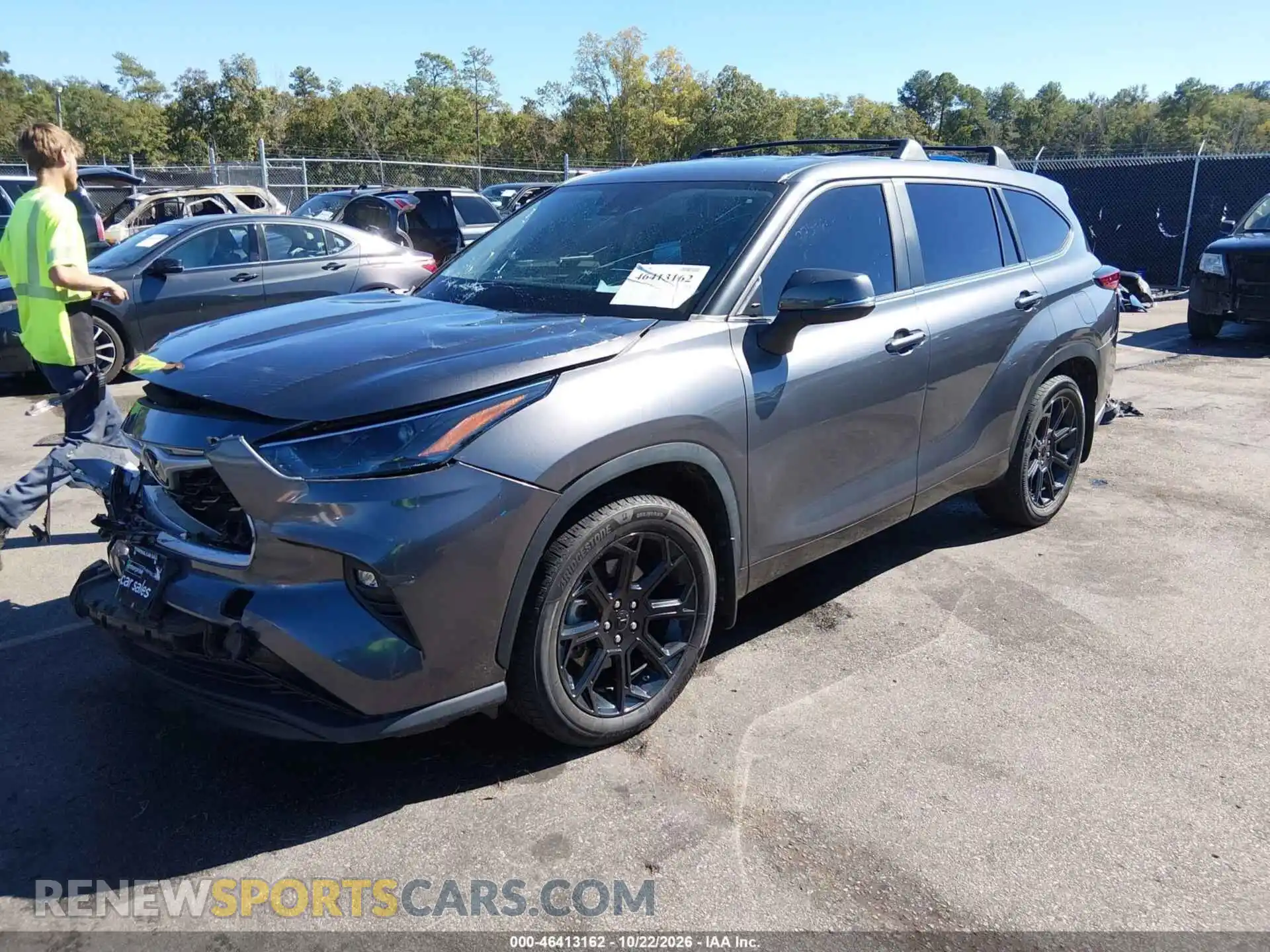 2 Photograph of a damaged car 5TDKDRAH9PS509310 TOYOTA HIGHLANDER 2023