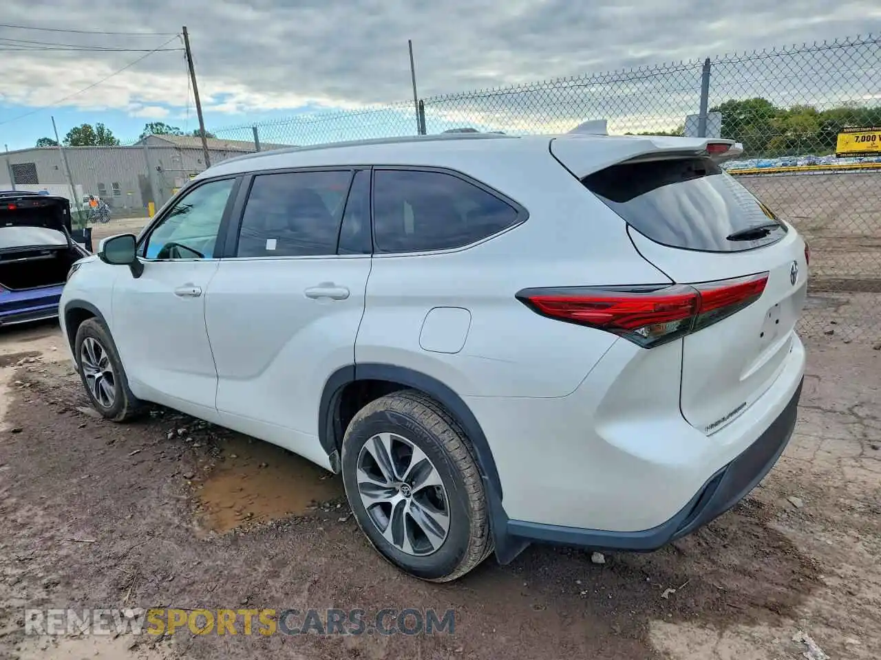 2 Фотография поврежденного автомобиля 5TDKDRBH1PS015487 TOYOTA HIGHLANDER 2023