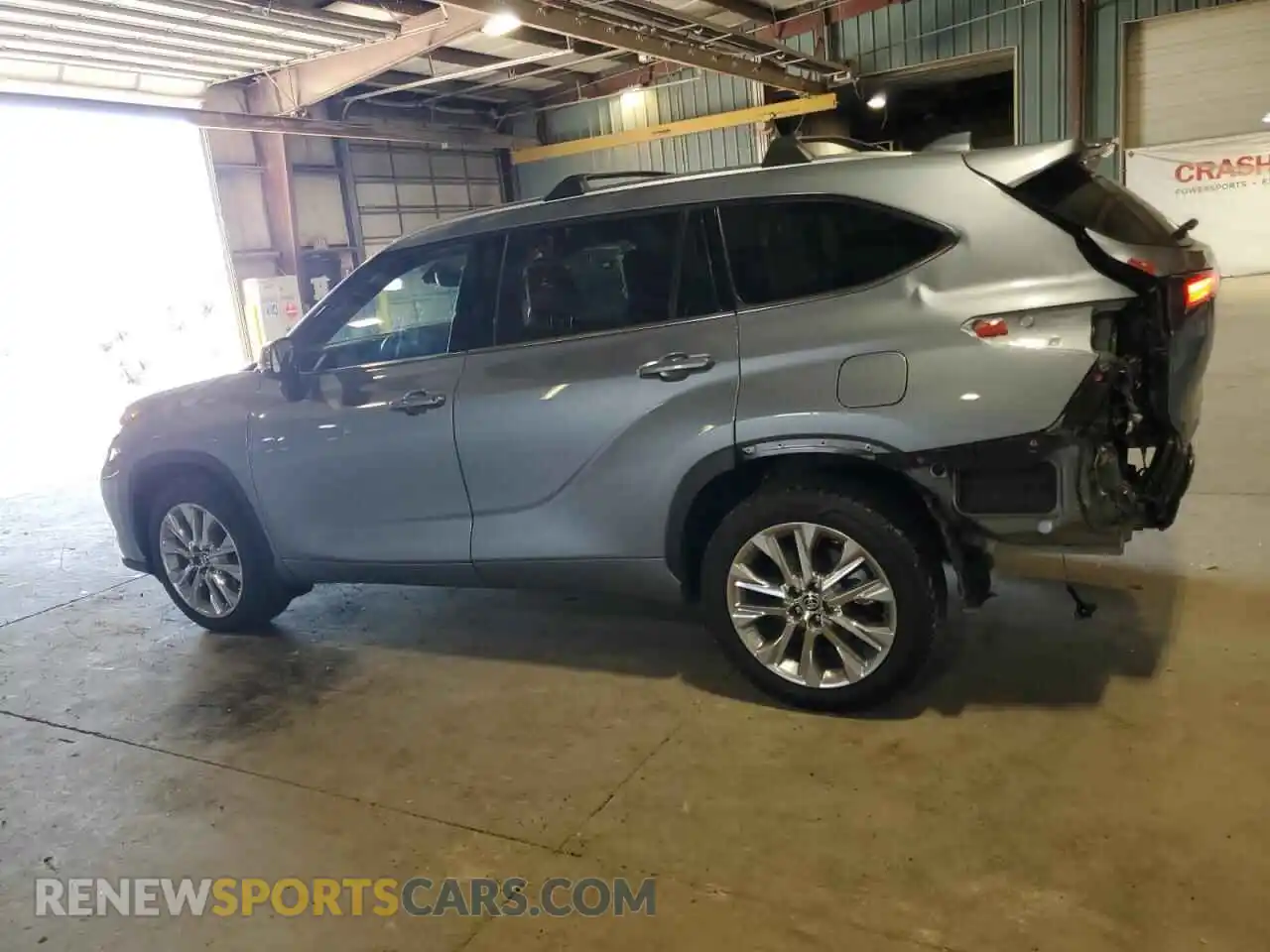 2 Photograph of a damaged car 5TDKDRBH1PS024092 TOYOTA HIGHLANDER 2023