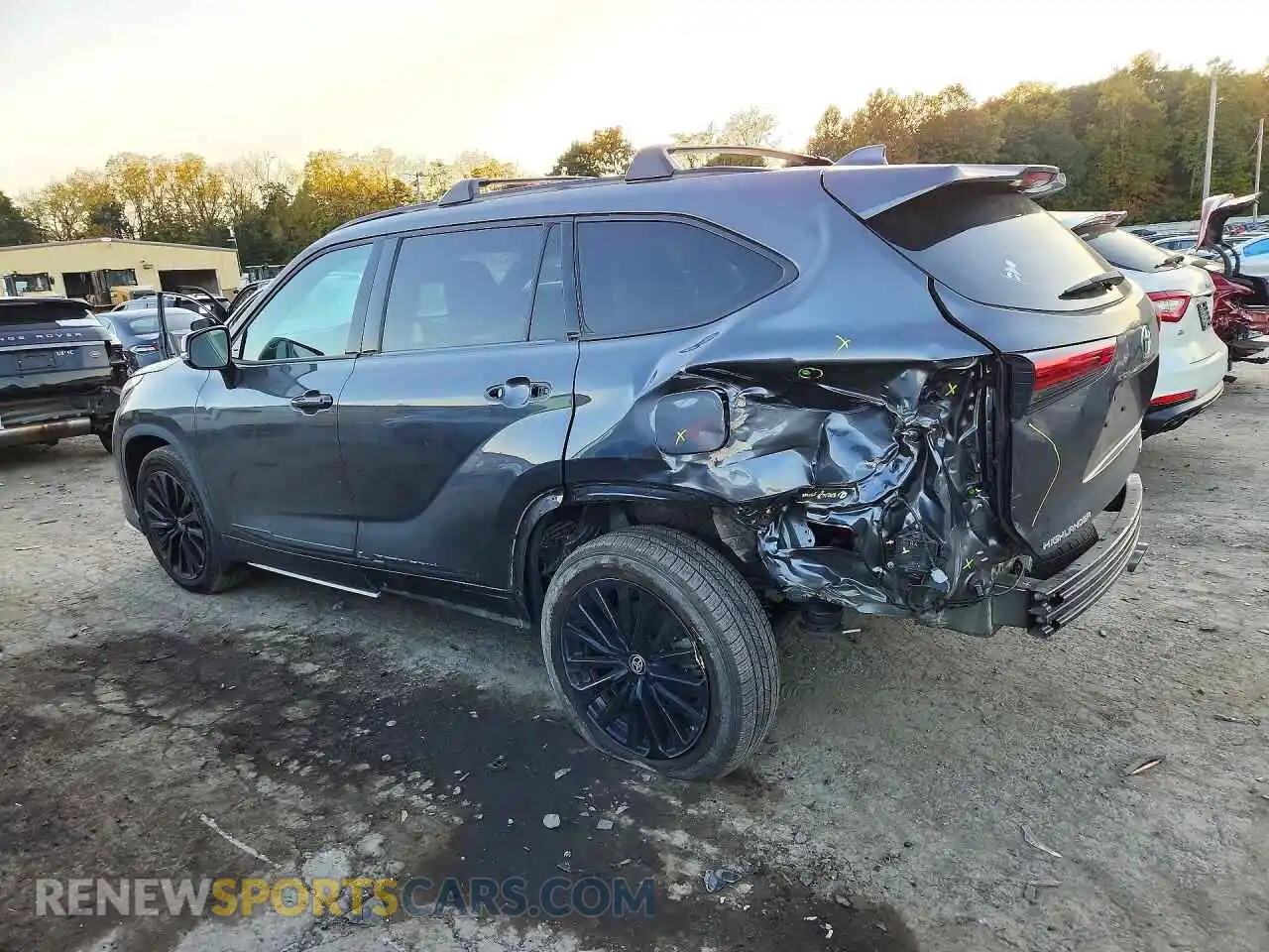 2 fotografías del automóvil dañado 5TDKDRBH2PS015451 TOYOTA HIGHLANDER 2023