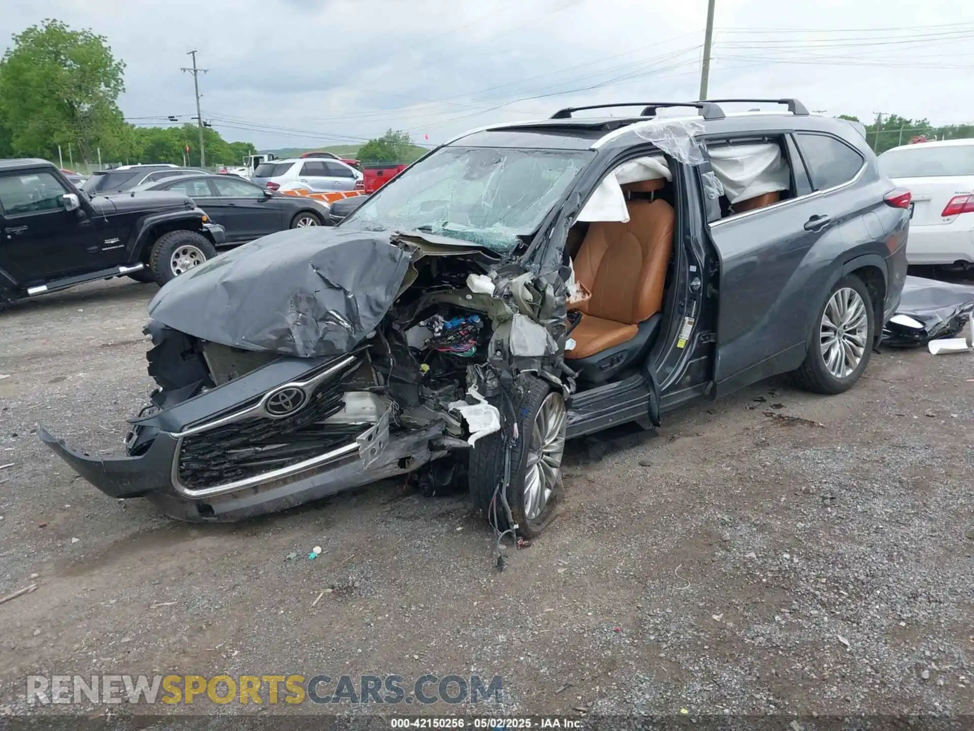 2 Photograph of a damaged car 5TDKDRBH2PS510149 TOYOTA HIGHLANDER 2023