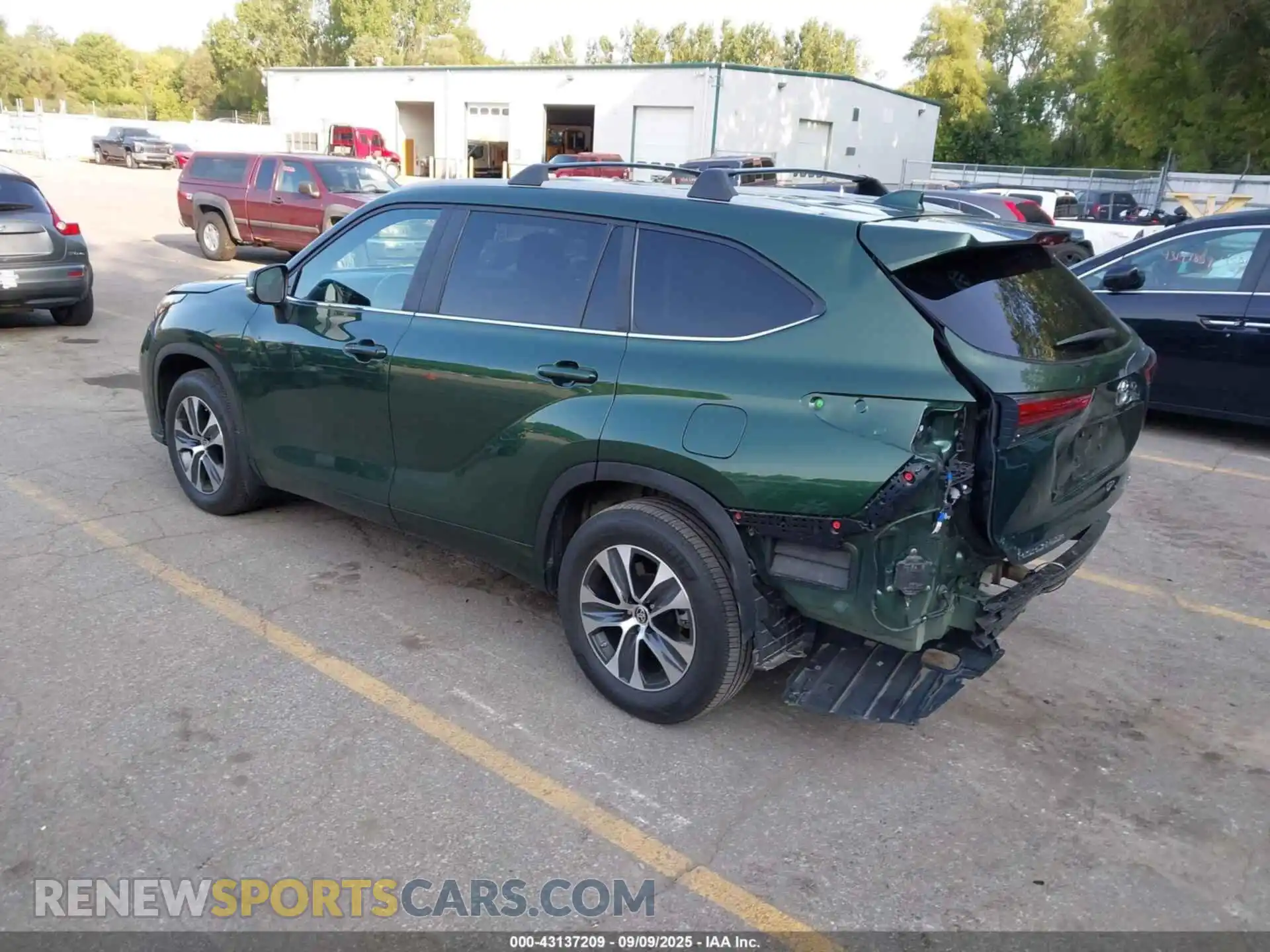 3 Photograph of a damaged car 5TDKDRBH5PS502742 TOYOTA HIGHLANDER 2023