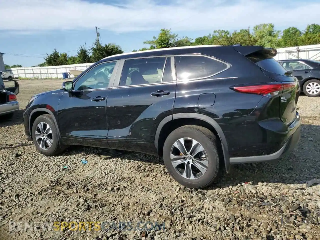 2 Photograph of a damaged car 5TDKDRBH7PS043858 TOYOTA HIGHLANDER 2023