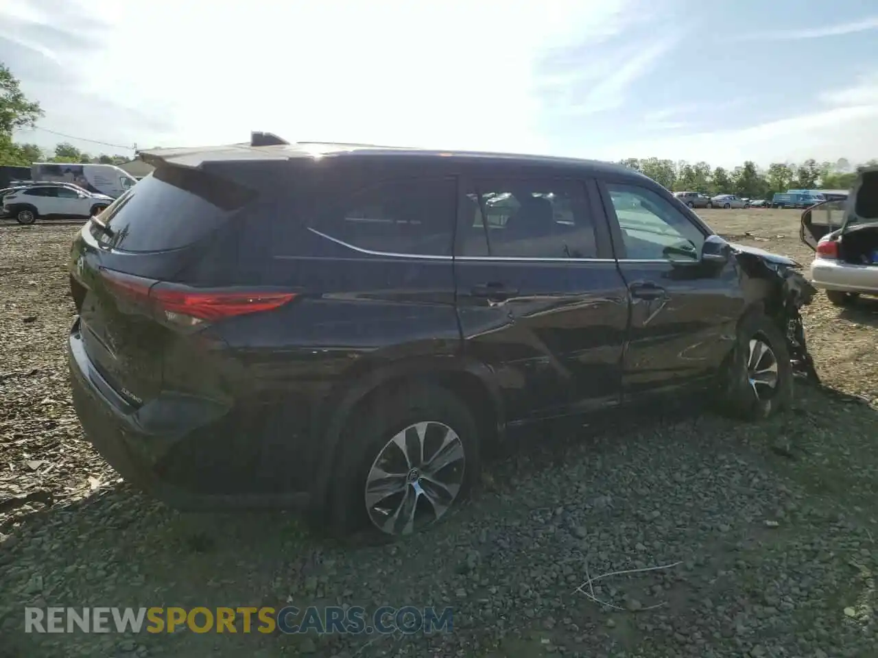 3 Photograph of a damaged car 5TDKDRBH7PS043858 TOYOTA HIGHLANDER 2023