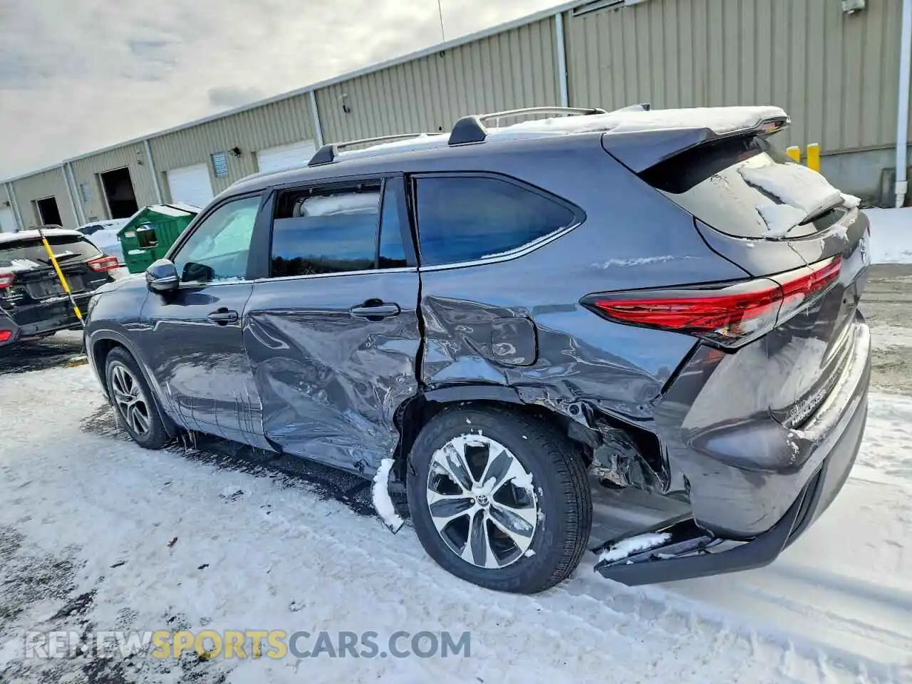 2 Photograph of a damaged car 5TDKDRBH8PS040709 TOYOTA HIGHLANDER 2023