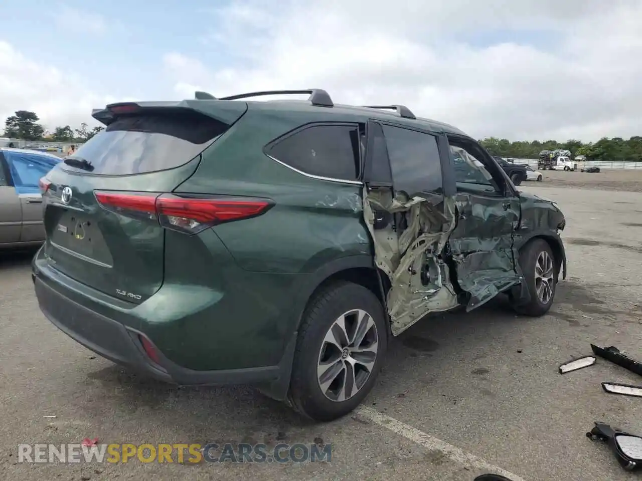 3 Photograph of a damaged car 5TDKDRBH8PS502735 TOYOTA HIGHLANDER 2023