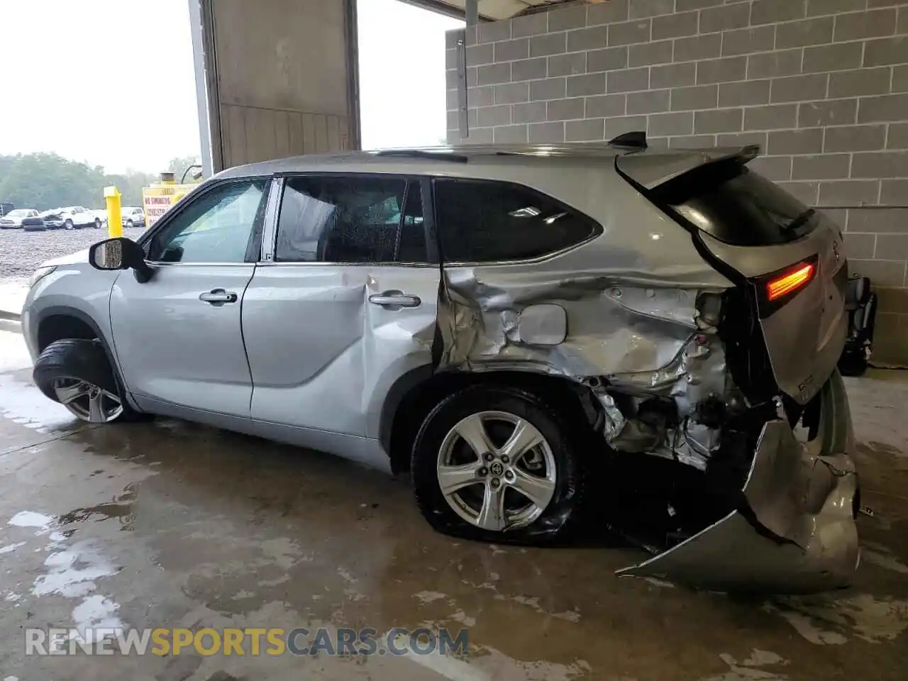 2 Photograph of a damaged car 5TDKDRBH8PS521575 TOYOTA HIGHLANDER 2023