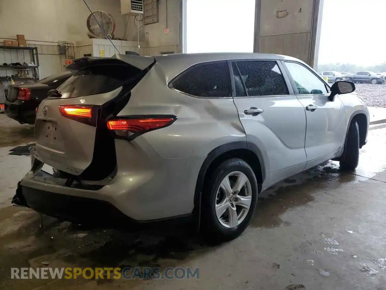 3 Photograph of a damaged car 5TDKDRBH8PS521575 TOYOTA HIGHLANDER 2023