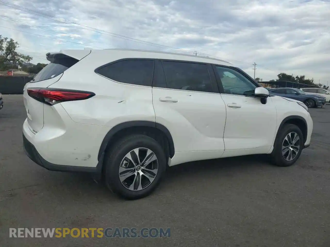 3 Photograph of a damaged car 5TDKDRBHXPS016427 TOYOTA HIGHLANDER 2023