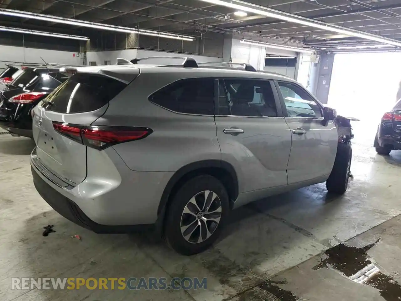 3 Photograph of a damaged car 5TDKDRBHXPS509007 TOYOTA HIGHLANDER 2023