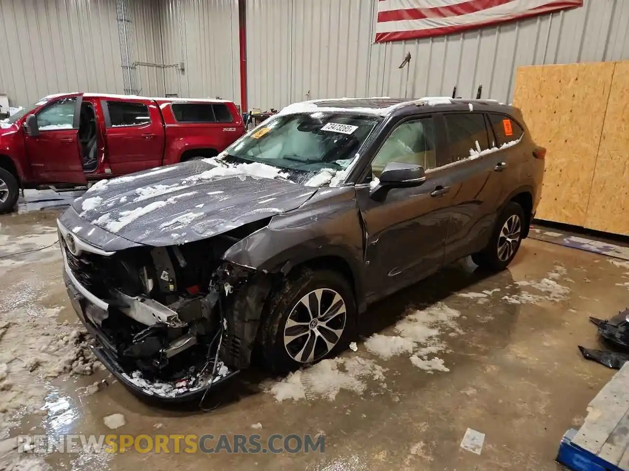 1 Photograph of a damaged car 5TDKDRBH0RS539023 TOYOTA HIGHLANDER 2024