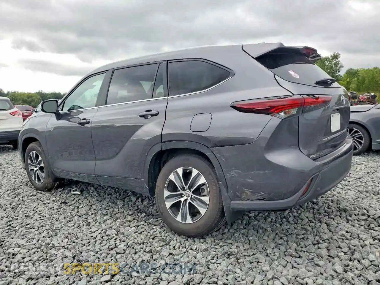 2 fotografías del automóvil dañado 5TDKDRBH1RS568899 TOYOTA HIGHLANDER 2024