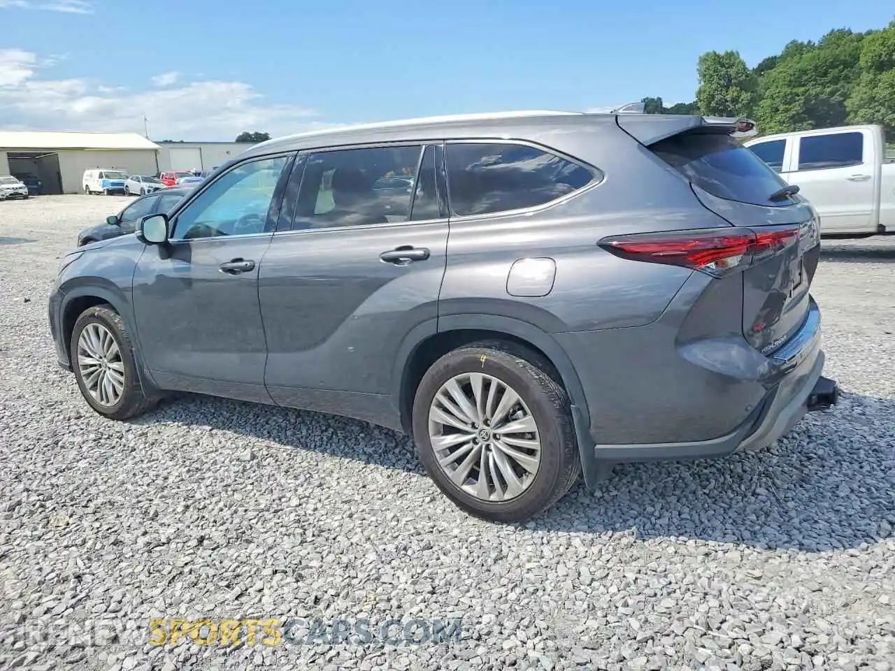 2 fotografías del automóvil dañado 5TDKDRBH7RS573217 TOYOTA HIGHLANDER 2024