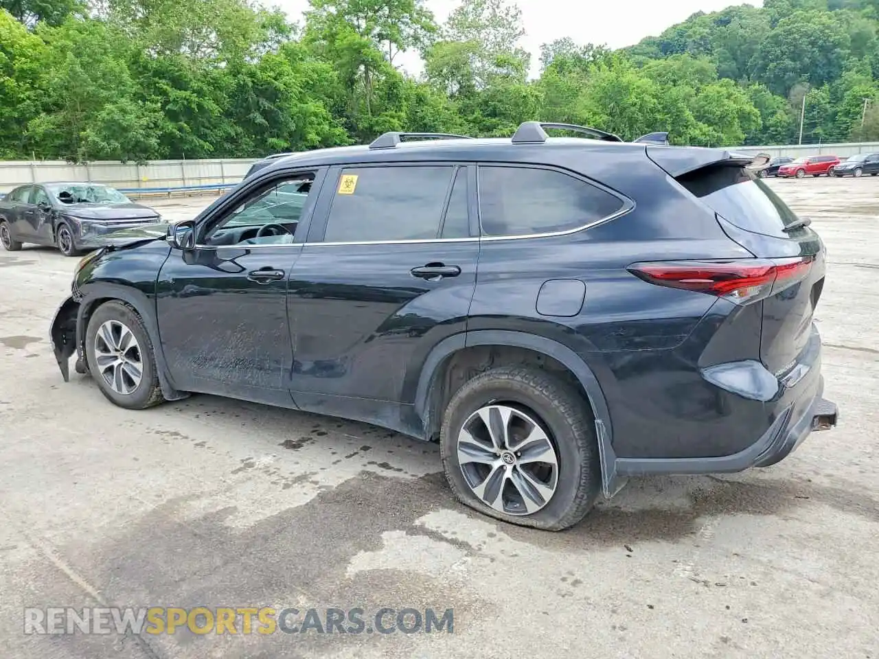 2 fotografías del automóvil dañado 5TDKDRBH8RS535432 TOYOTA HIGHLANDER 2024