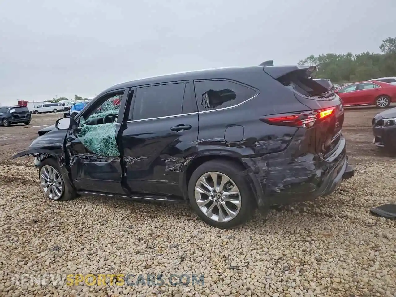 2 fotografías del automóvil dañado 5TDXBRCHXRS606639 TOYOTA HIGHLANDER 2024