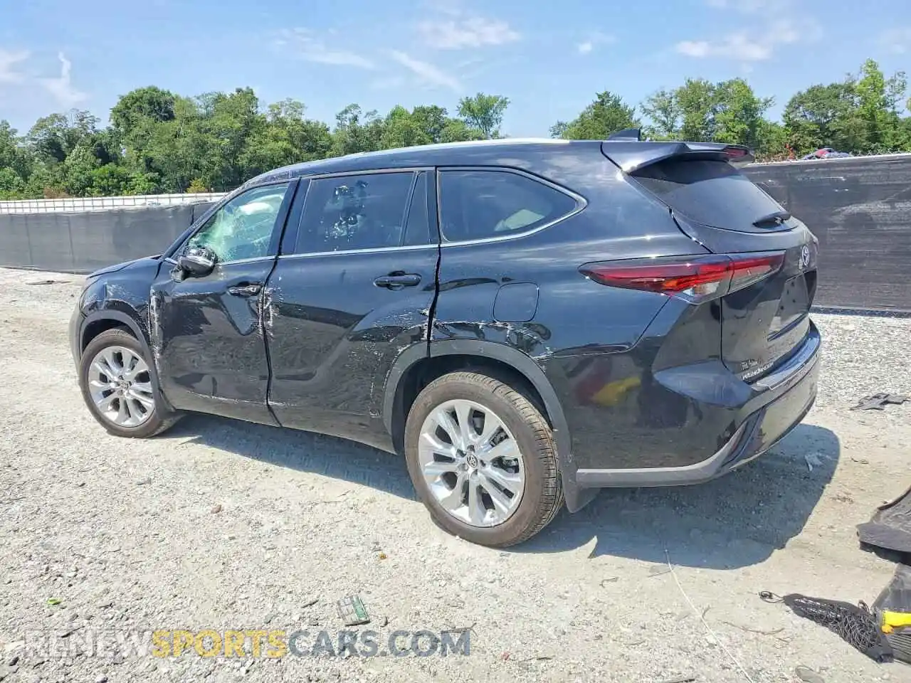 2 fotografías del automóvil dañado 5TDYARAH5RS532959 TOYOTA HIGHLANDER 2024