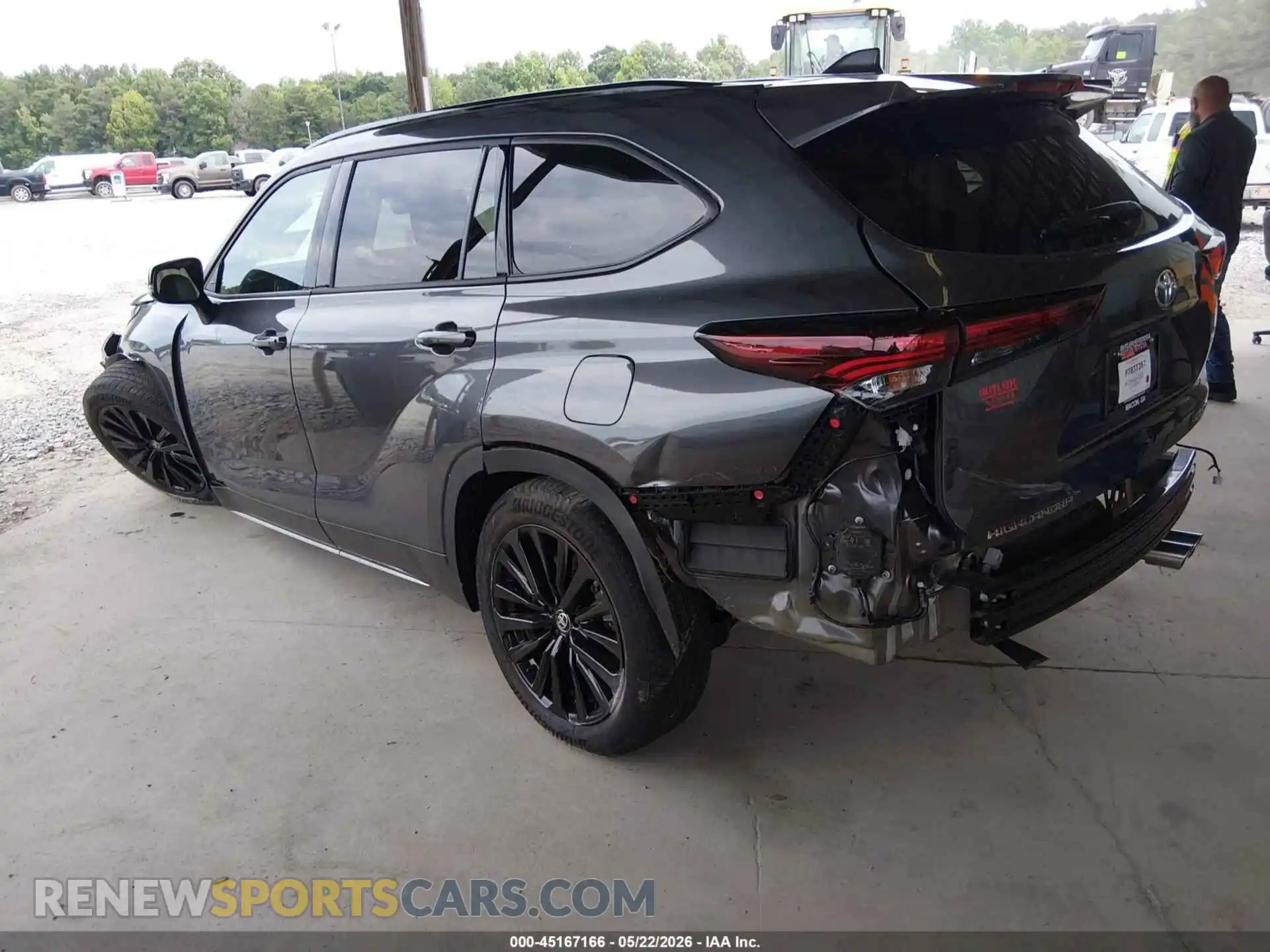 3 Фотография поврежденного автомобиля 5TDKDRBH8SS588427 TOYOTA HIGHLANDER 2025
