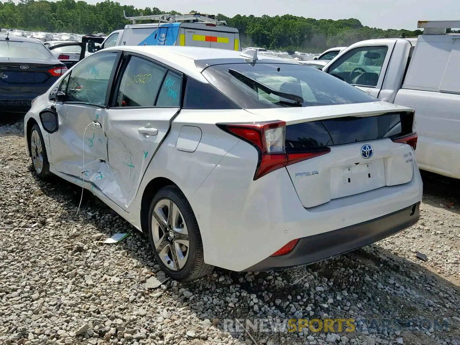 3 Фотография поврежденного автомобиля JTDKARFU2K3068788 TOYOTA PRIUS 2019