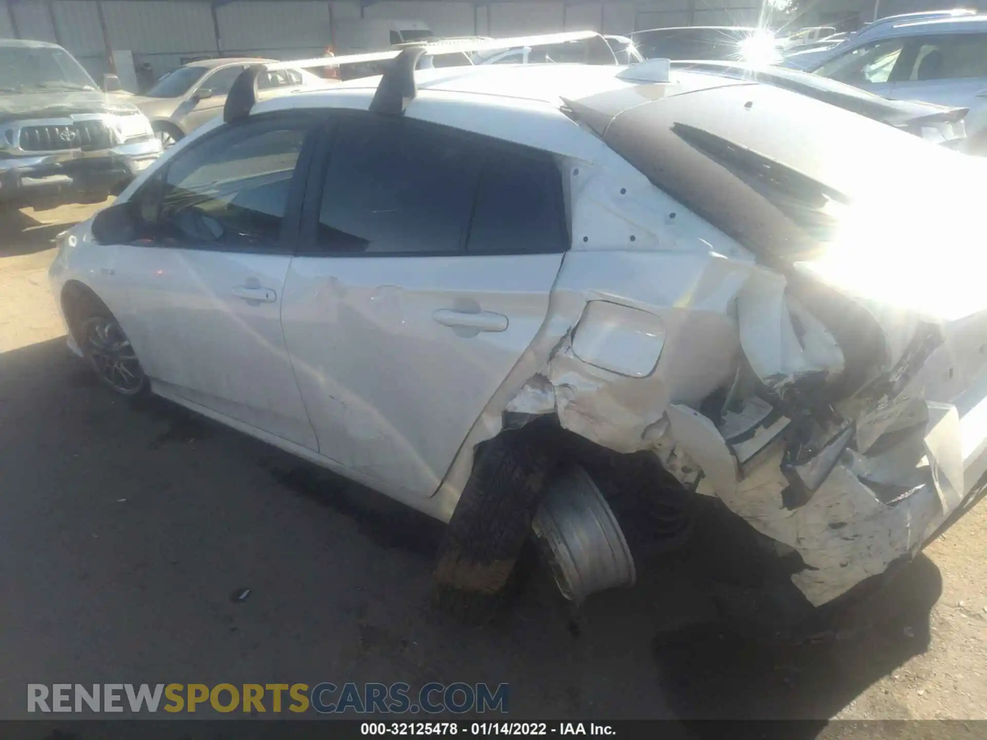 3 Photograph of a damaged car JTDL9RFU2K3003484 TOYOTA PRIUS 2019