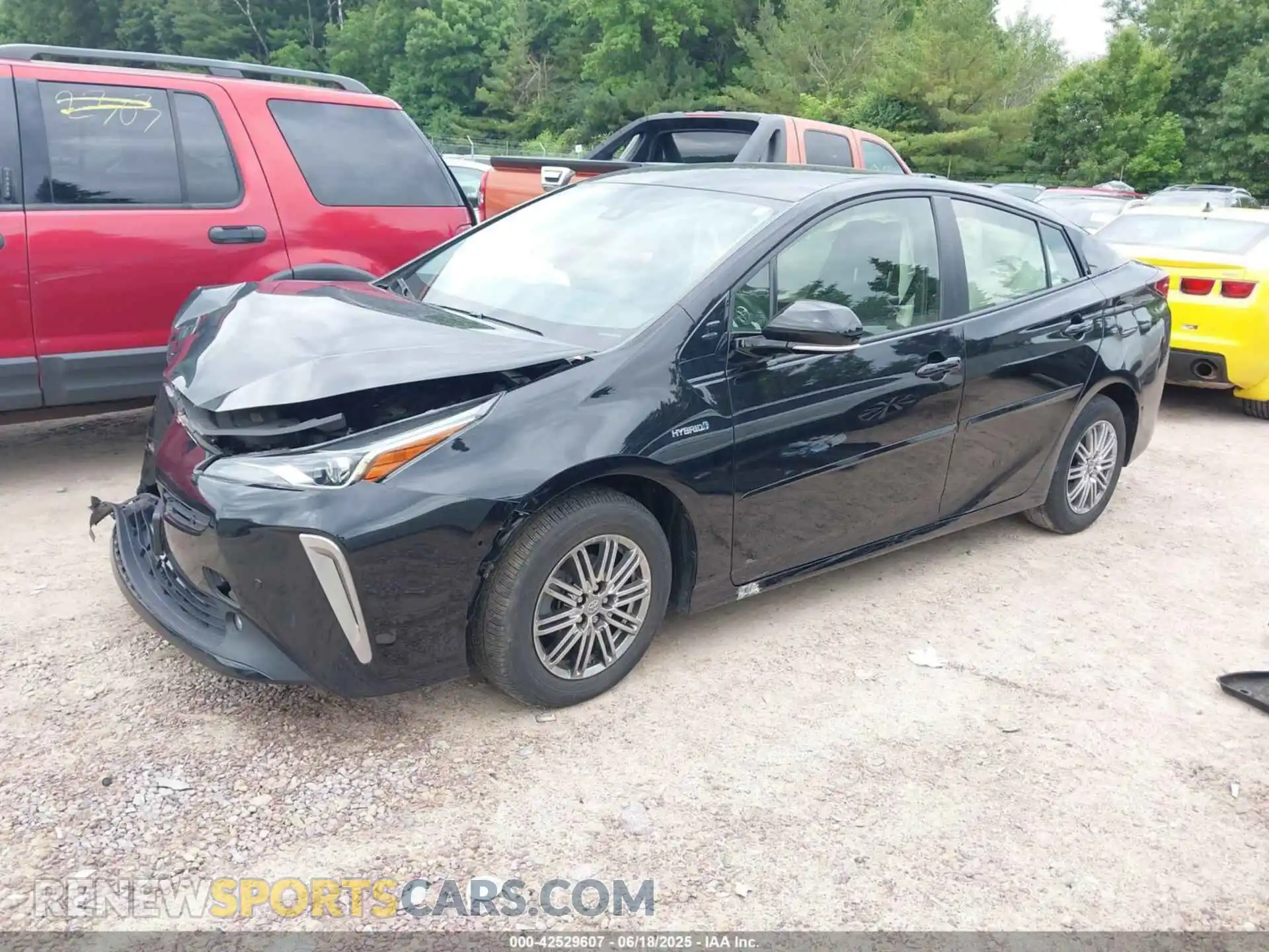 2 Photograph of a damaged car JTDL9RFU5K3001969 TOYOTA PRIUS 2019