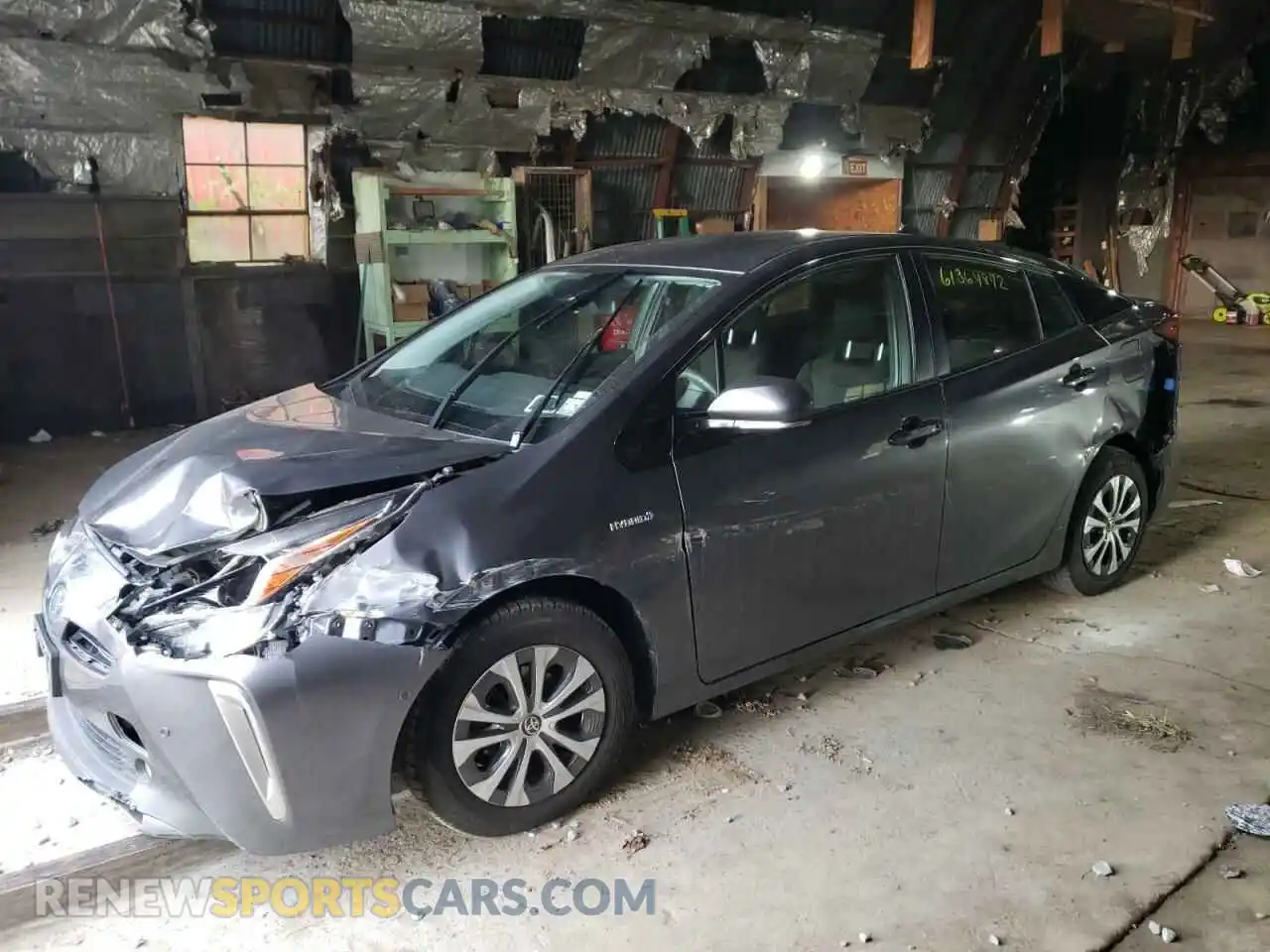 2 Фотография поврежденного автомобиля JTDL9RFU3L3015869 TOYOTA PRIUS 2020