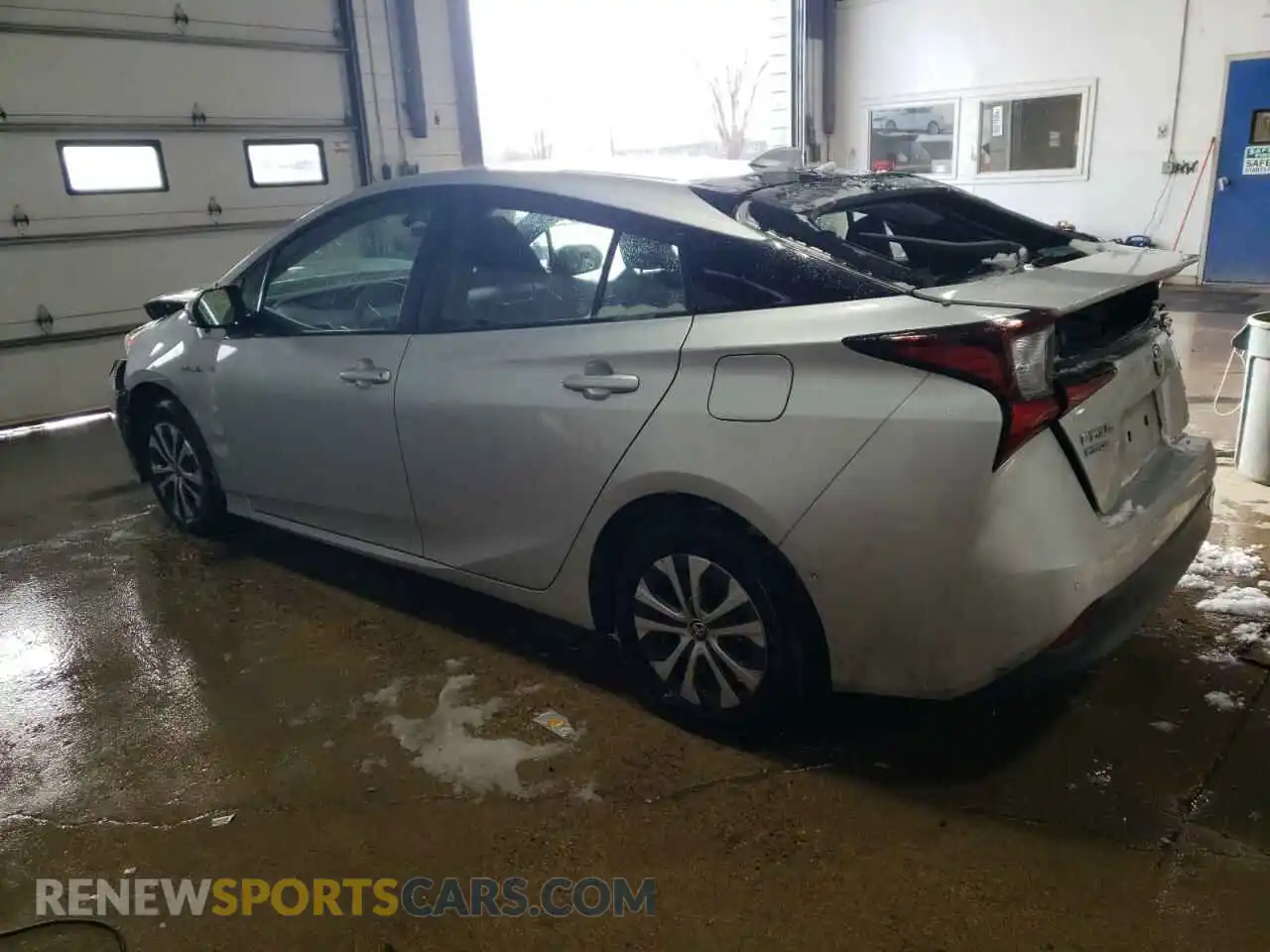 2 Photograph of a damaged car JTDL9RFU5L3019860 TOYOTA PRIUS 2020