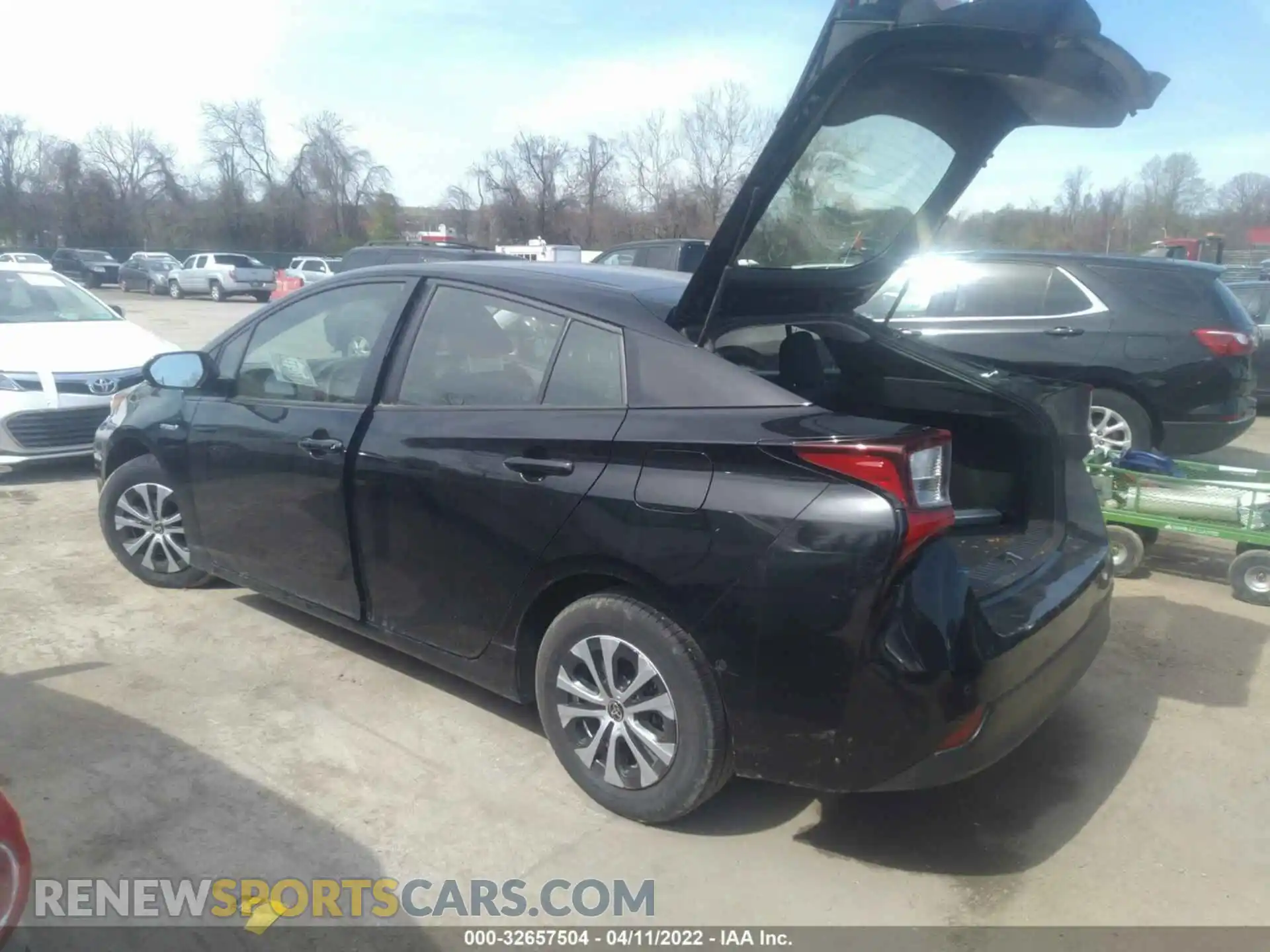 3 Photograph of a damaged car JTDL9RFU8L3019836 TOYOTA PRIUS 2020