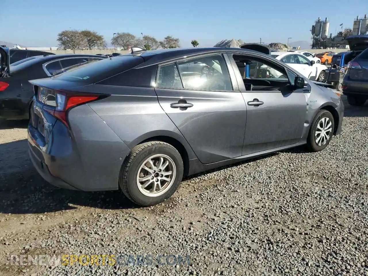 3 Фотография поврежденного автомобиля JTDL9RFU9L3017464 TOYOTA PRIUS 2020