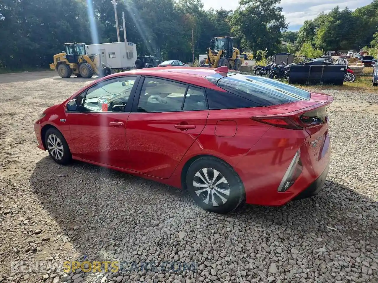 2 Фотография поврежденного автомобиля JTDKAMFP0M3188007 TOYOTA PRIUS 2021