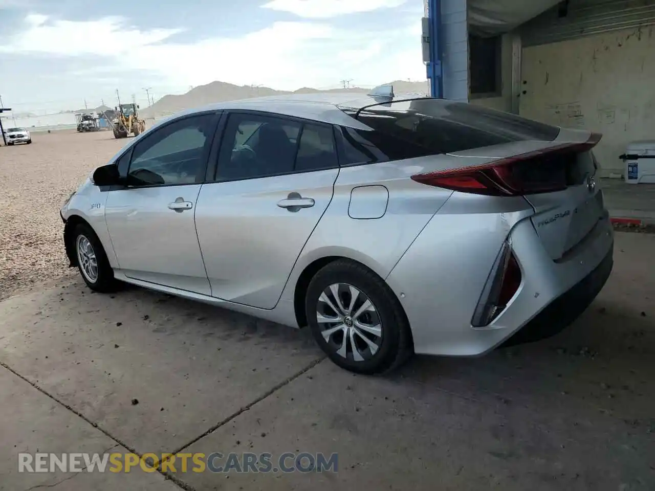 2 Photograph of a damaged car JTDKAMFP6M3175181 TOYOTA PRIUS 2021