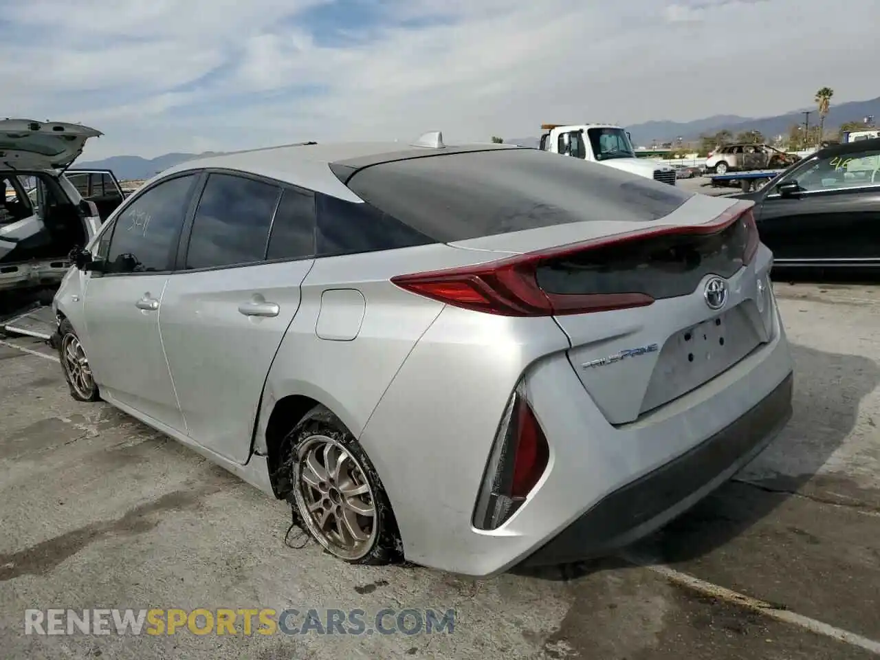 3 Фотография поврежденного автомобиля JTDKAMFP8M3168359 TOYOTA PRIUS 2021