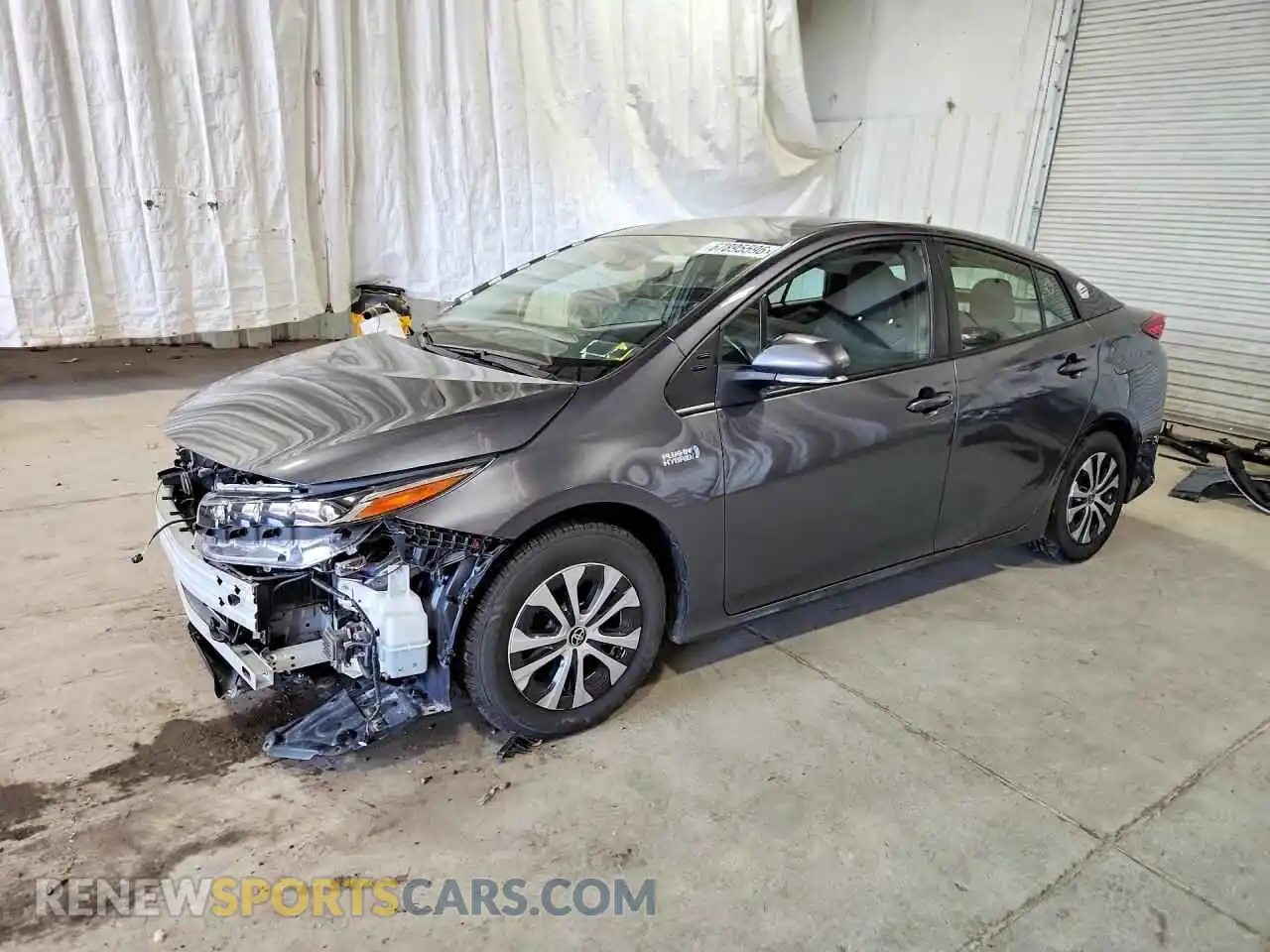 1 Фотография поврежденного автомобиля JTDKAMFP9M3194694 TOYOTA PRIUS 2021