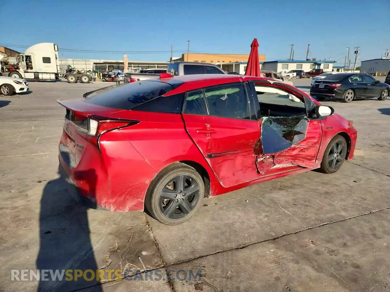3 Фотография поврежденного автомобиля JTDKAMFU4M3127927 TOYOTA PRIUS 2021
